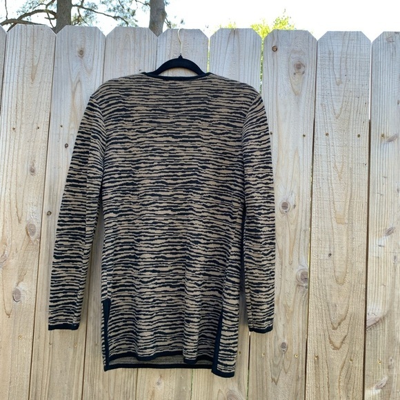 Liz Claiborne: Women's V Neck Sweater size medium merino wool black tan acrylic‎ - Picture 7 of 7